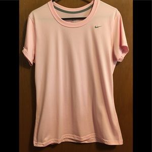Light Pink Medium Nike Dri-Fit